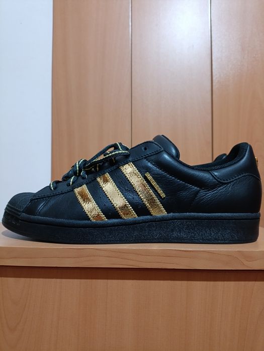 Adidas superstar N44,чисто нов, естествена кожа.