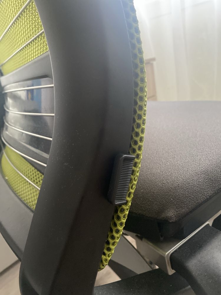 Еронимичен стол Steelcase Think Green