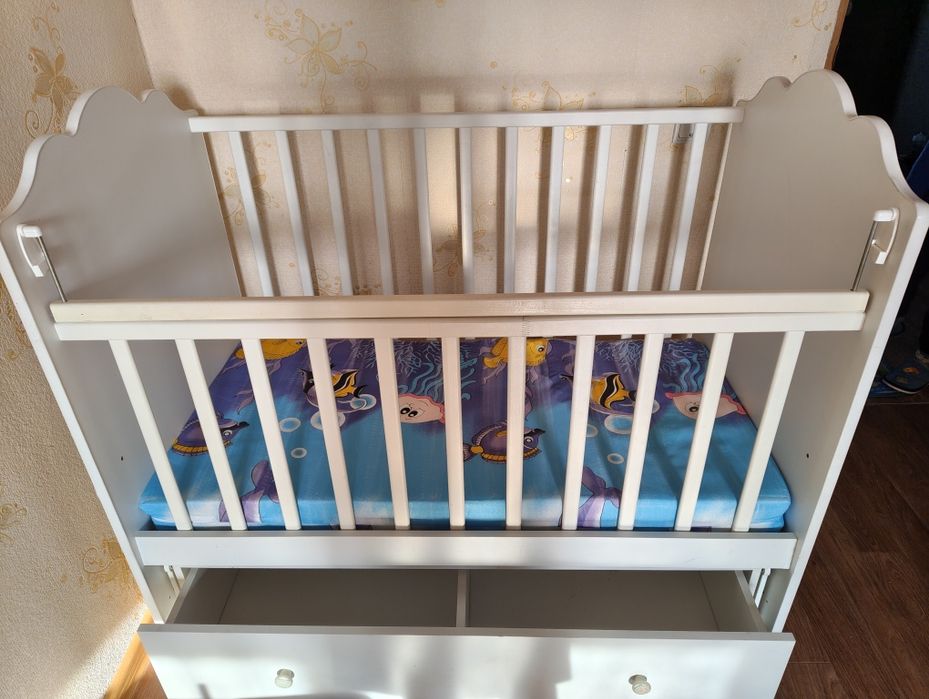 Продам детскую кроватку в хорошем состоянии.