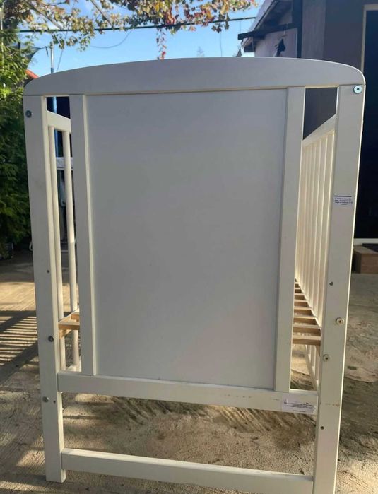 Pătuț copii , pătuț din lemn ,esență tare .Bonus saltea și husa !