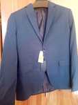 Продавам костюм Mango
