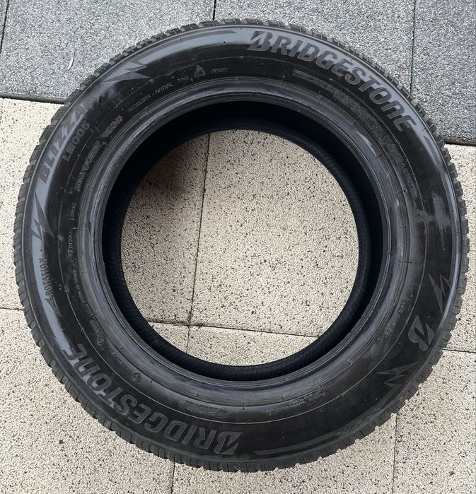 Vand anvelope de iarna Bridgestone 215/65/17