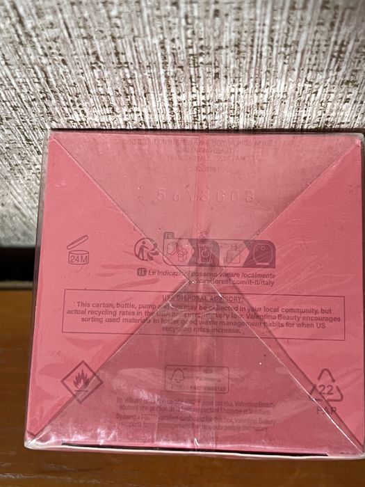 Дамски парфюм Valnetino born in roma intense