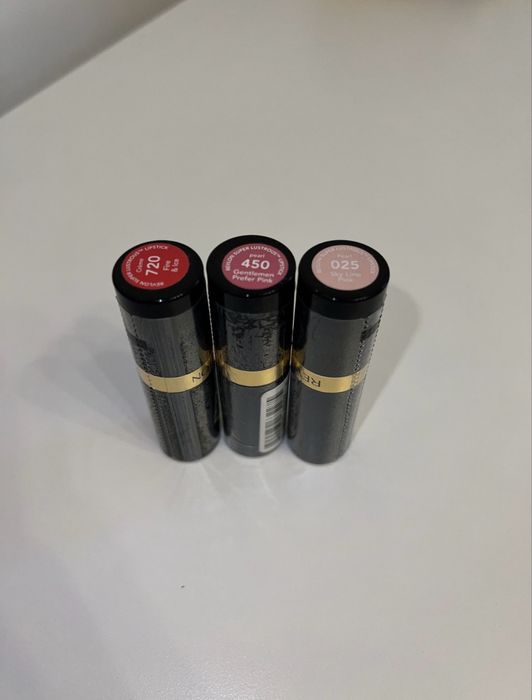 Set 3 rujuri Revlon sigilate
