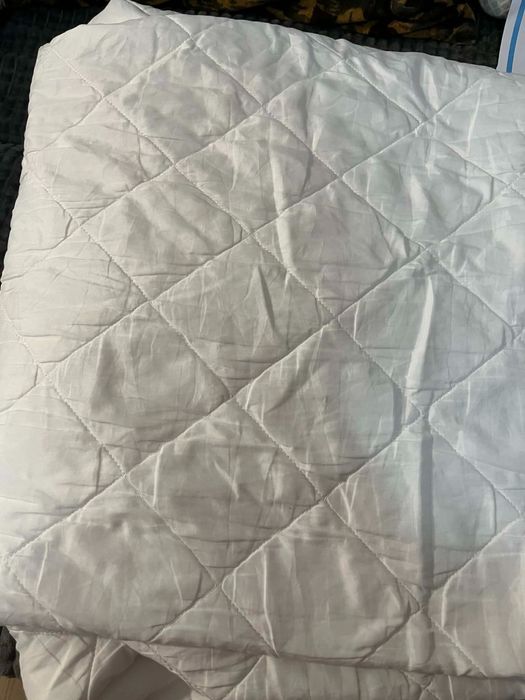 Протектор за матрак с борд, капитониран