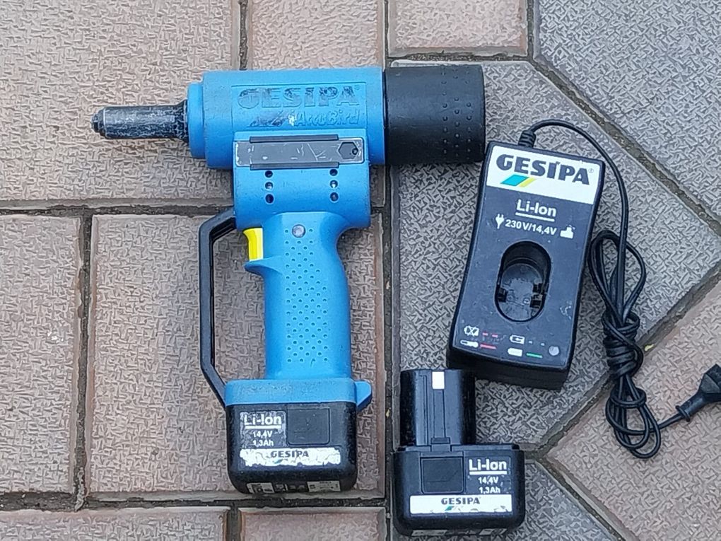 Pistol de popnituri  GESICA Profesional