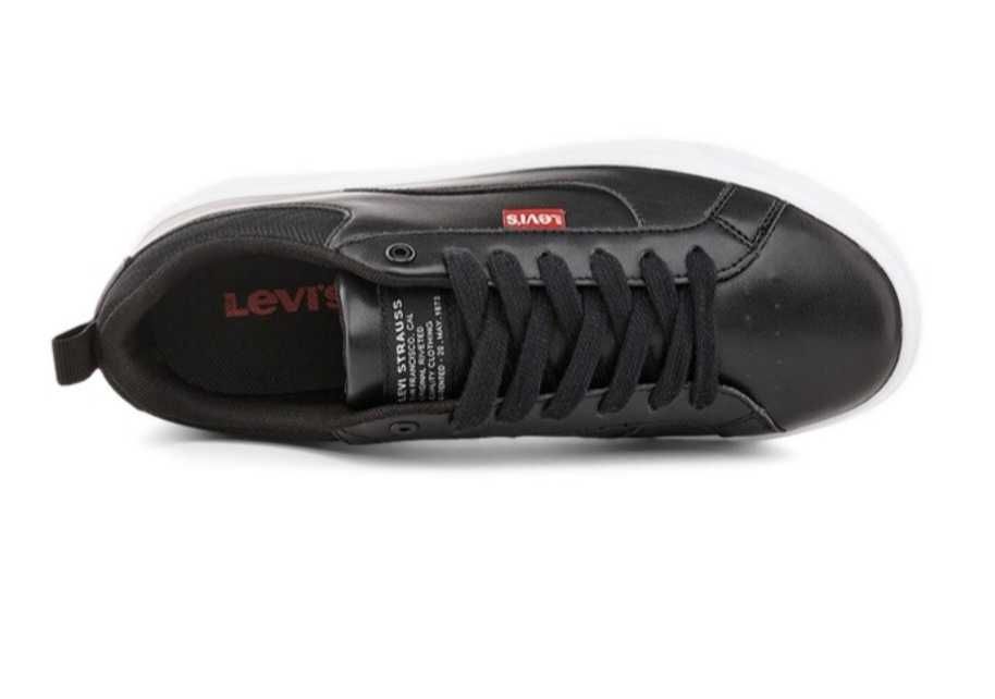 Дамски сникърси  Levi's .Размер:37