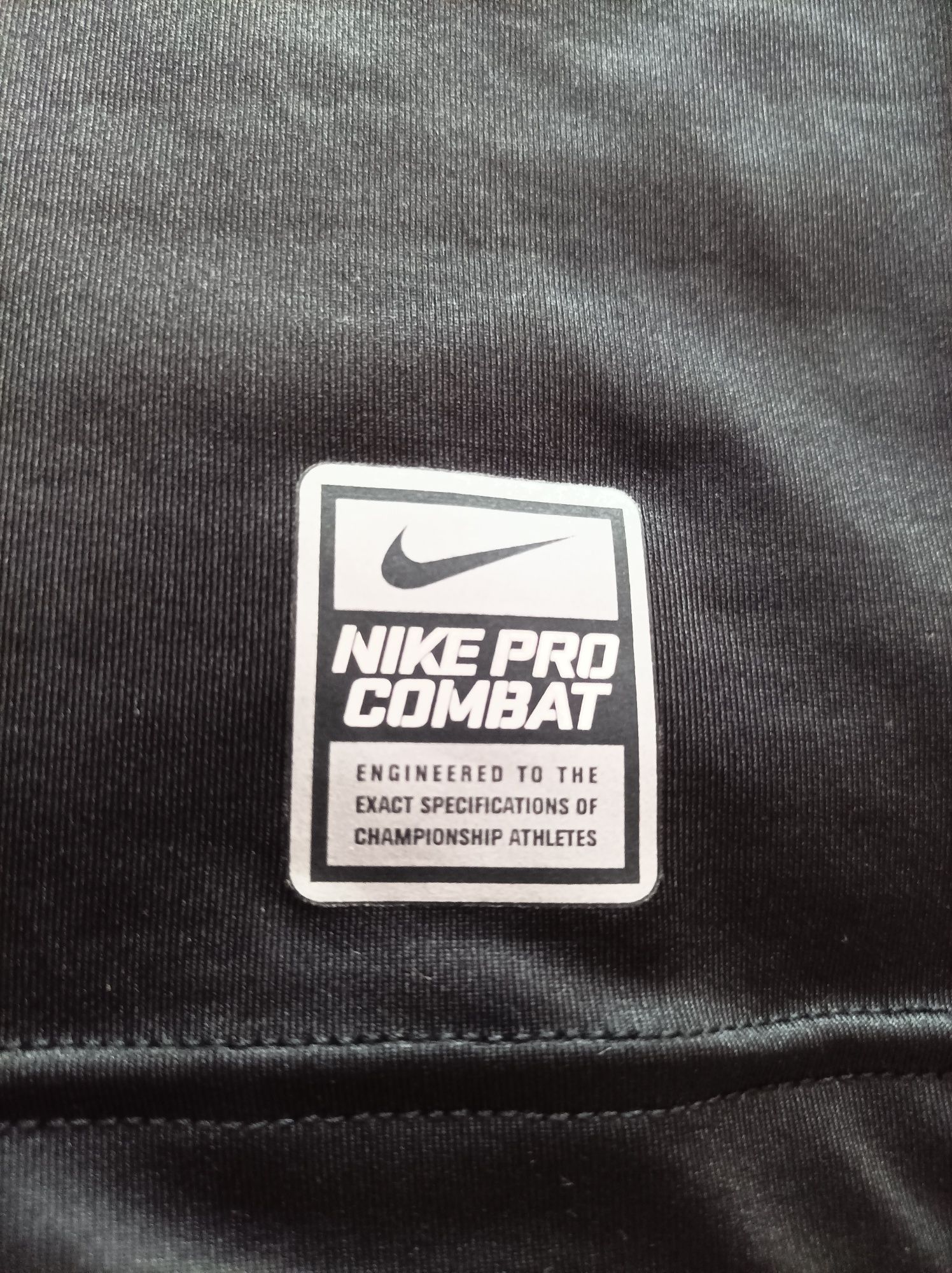 Оригинален мъжки екип Nike Pro Combat!