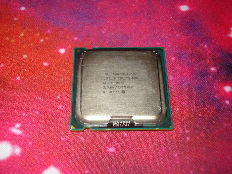 procesor calculator intel core e7500 2933mhz socket 775