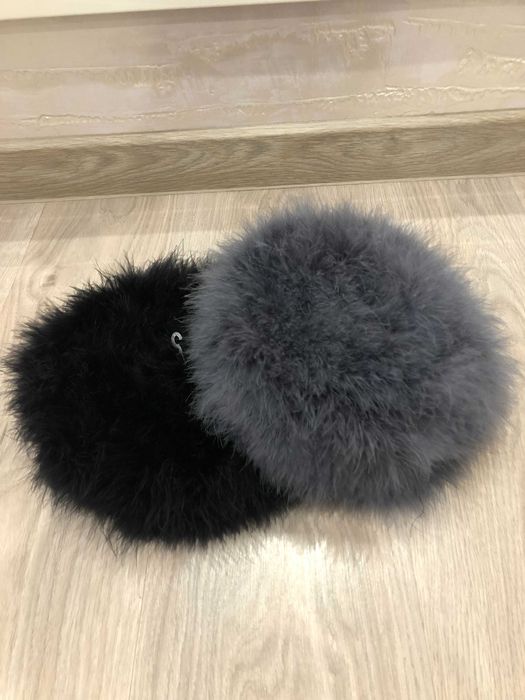 Ефектни шапки щраусови пера