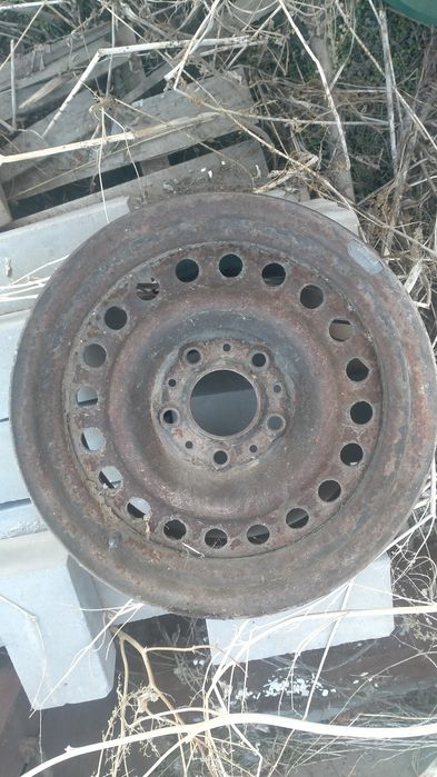 Продам диски на БМВ р15 4 шт продам состояние отличное продам продам