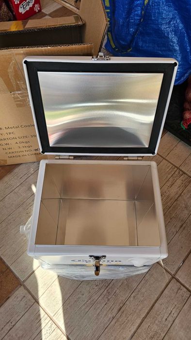 lada metalica frigorifica