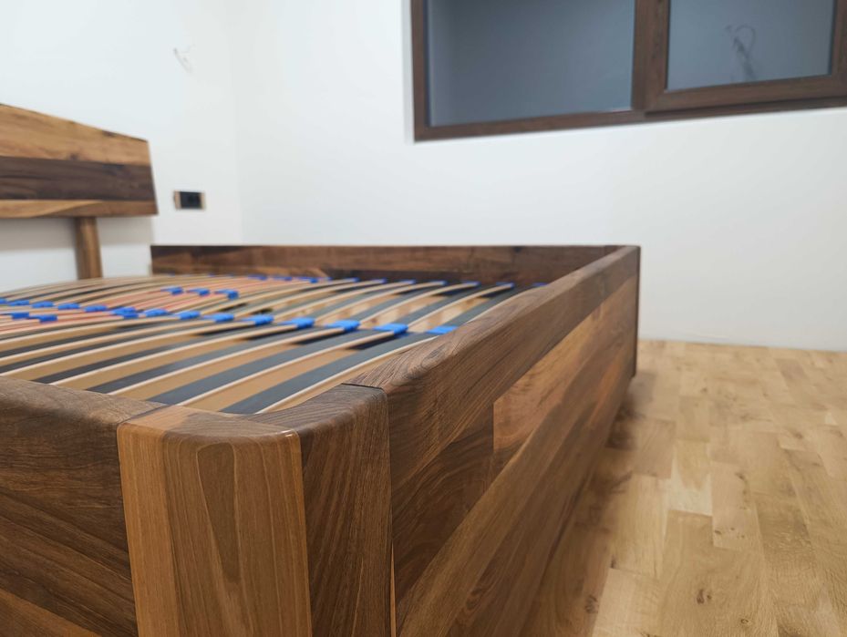 Масивно легло спалня от Орех 160/180