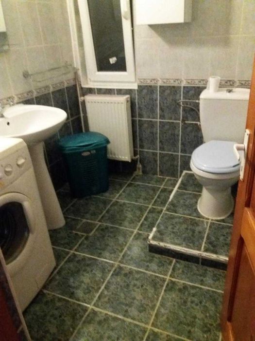 De vanzare mansarda spatioasa, zona Pedagogic Ramnicu Valcea