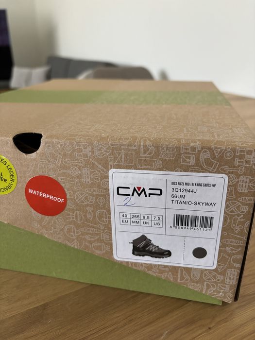 Нови CMP дамски туристически 40 номер