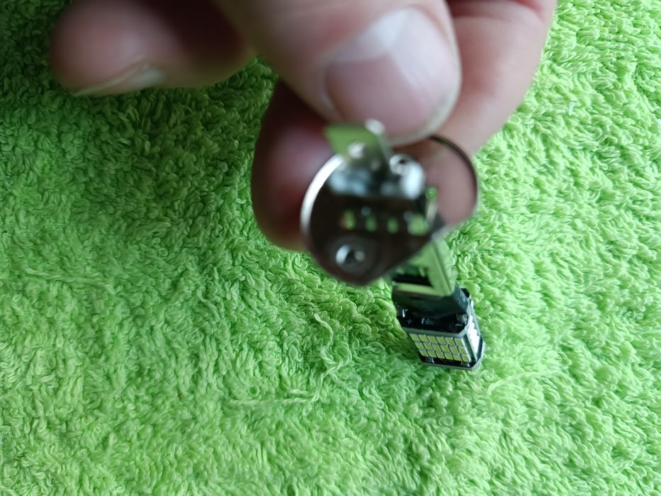 Becuri auto H1 H3 HB