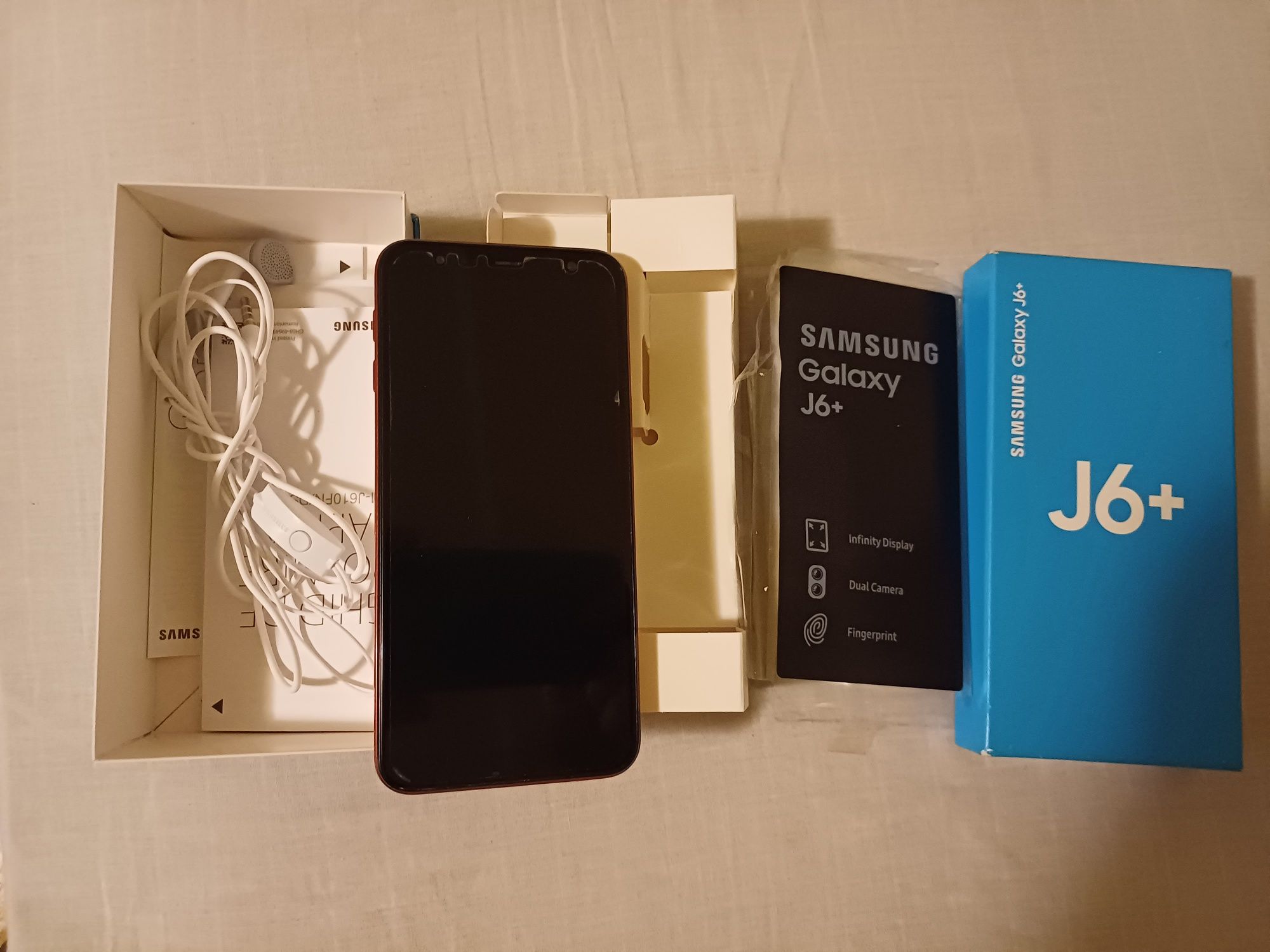 Samsung J6+telefon