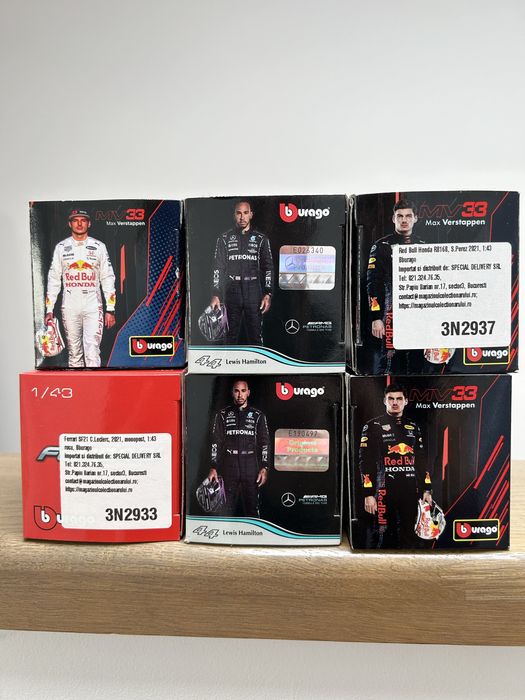 Machete Burago 1/43 Redbull, Mercedes, Ferrari