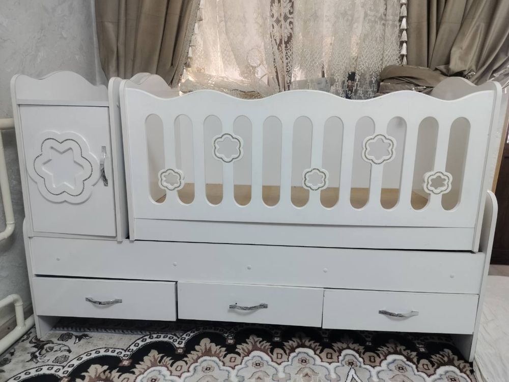 Детский мебель и шкаф