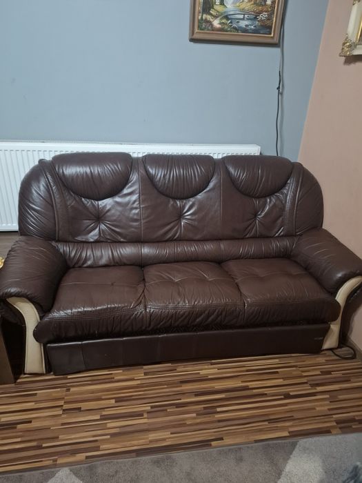 Vand coltar din 3 iese