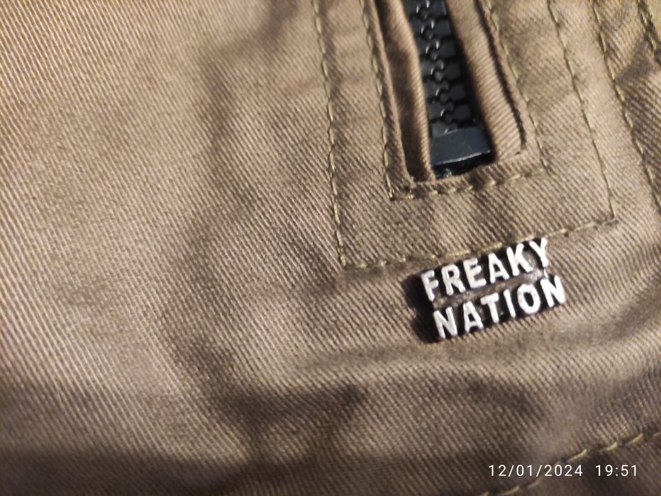 Яке Freaky Nation размер M