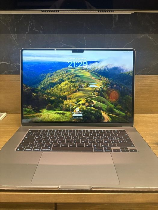 MacBook air 15 m2 256gb