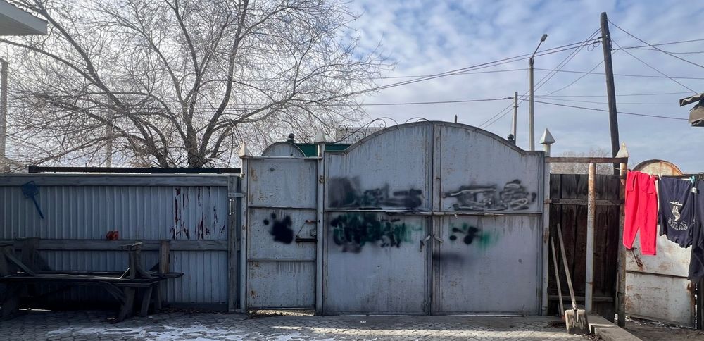 Продам железный забор