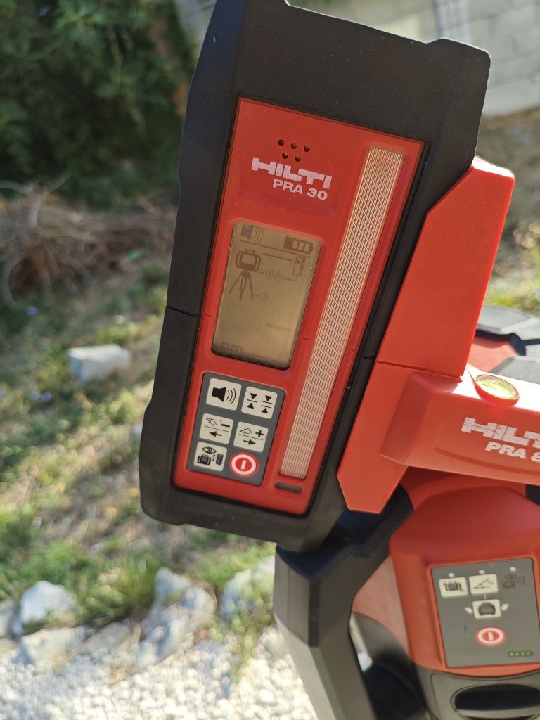 Hilti PR 30 HVS + PRA 90 - Ротационен лазерен нивелир + Тринога