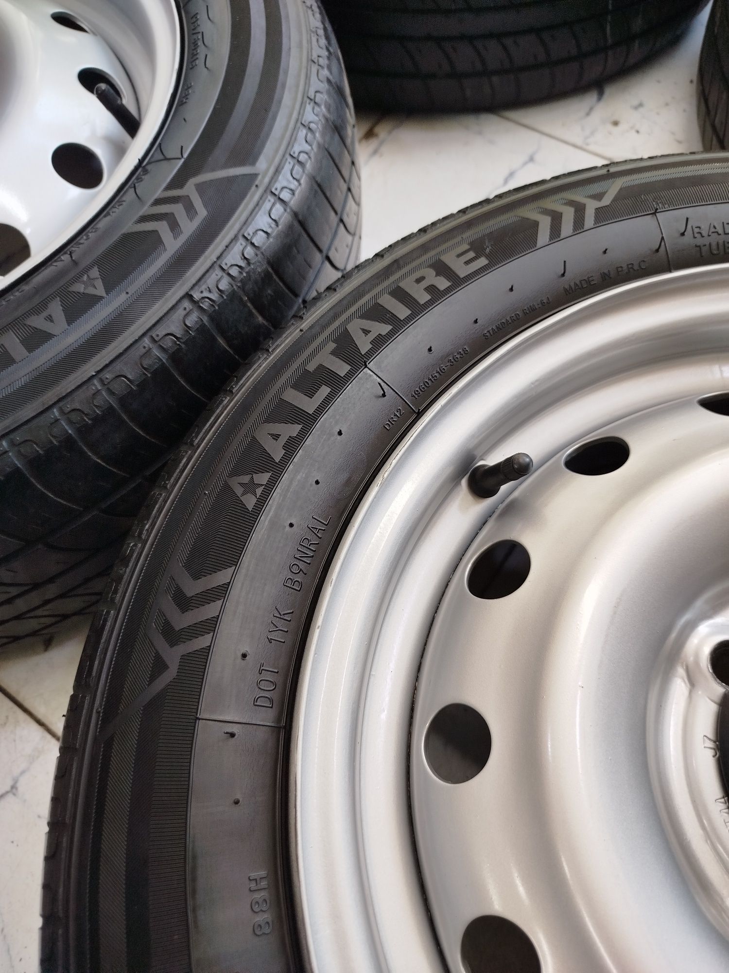 Gentra Lacetti R15 stalnoy seriy diska balon sotiladi