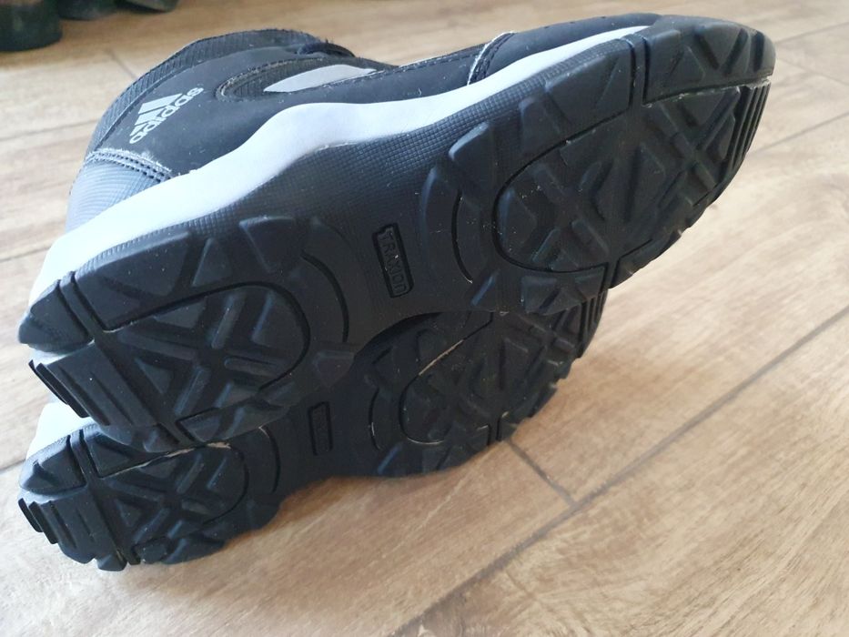 Детски боти Adidas Traxion