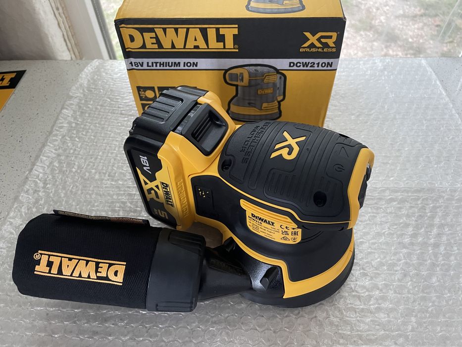 DeWALT DCW 210N XR. Slefuitor Orbital /(CZECH REPUBLIC.) Original Nou!