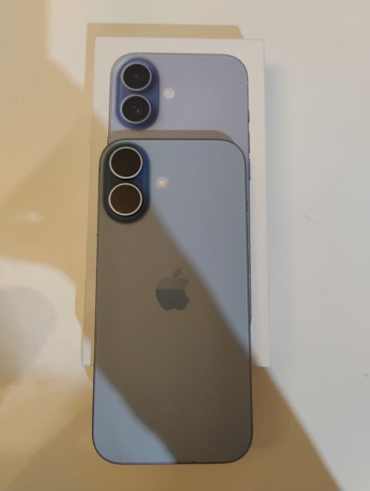 Телефон Iphone 17 като нов