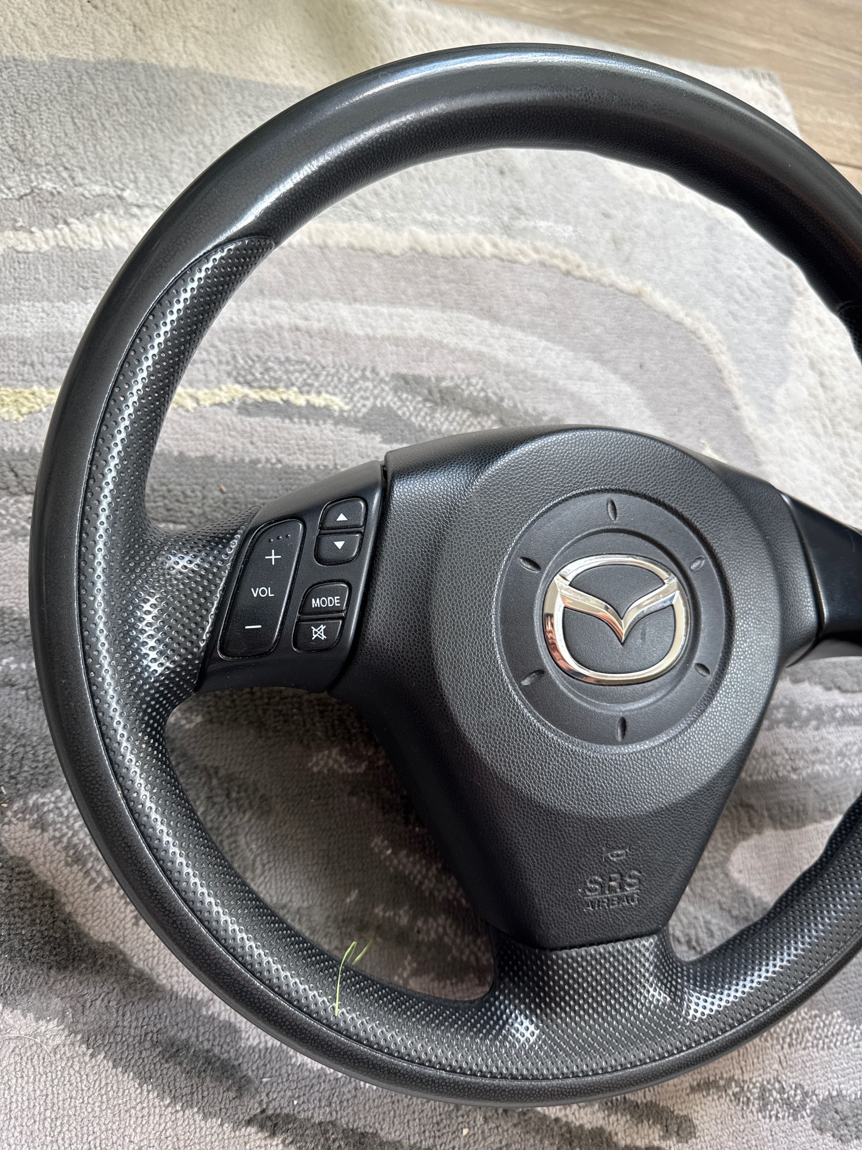 Mazda 3 волан Мазда 3