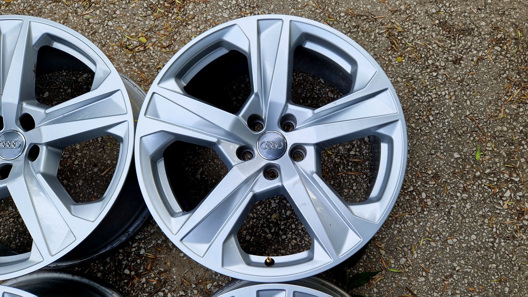 Ауди 19 5х112 лети джанти Audi A4 A5 A6 A7 A8 Q3 Q5 / Allroad. 5x112