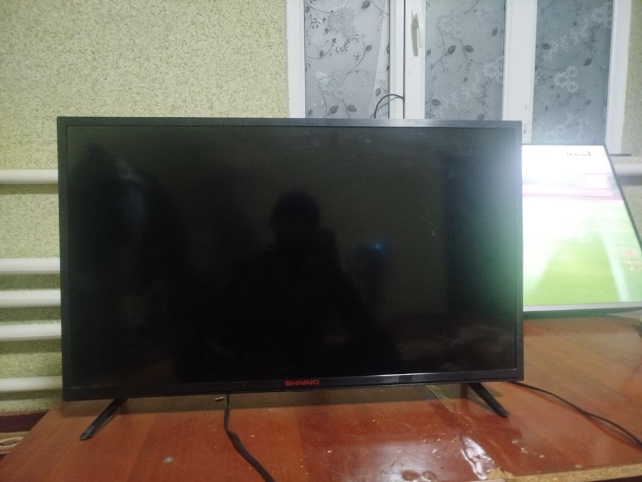 Televizor 32 tani sotiladi