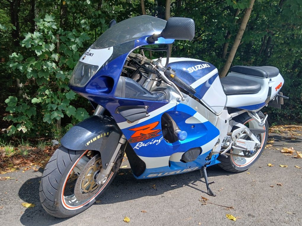 Suzuki gsxr 750  130cp gsx r