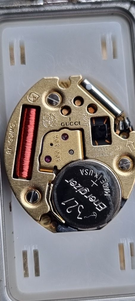 Ceas dama Gucci cu diamante