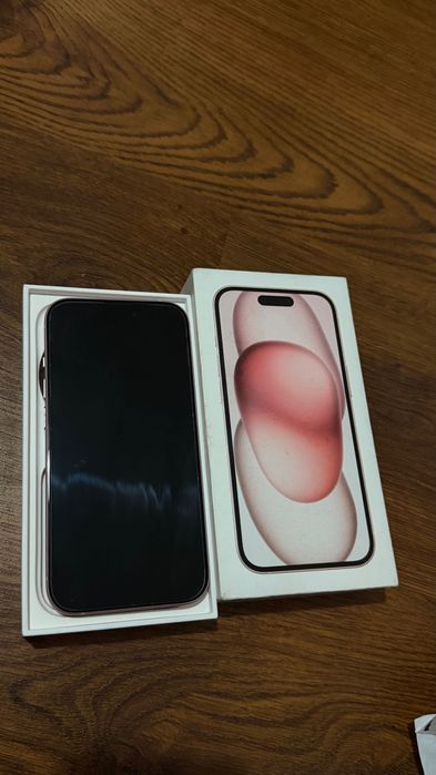 iPhone 15 128 gb PINK