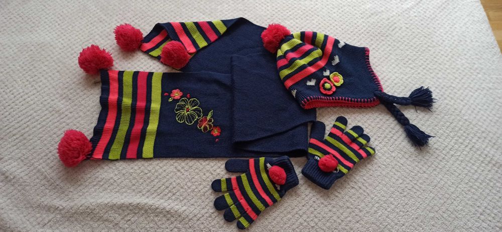 Комплект Orchestra шапка, шал, ръкавици