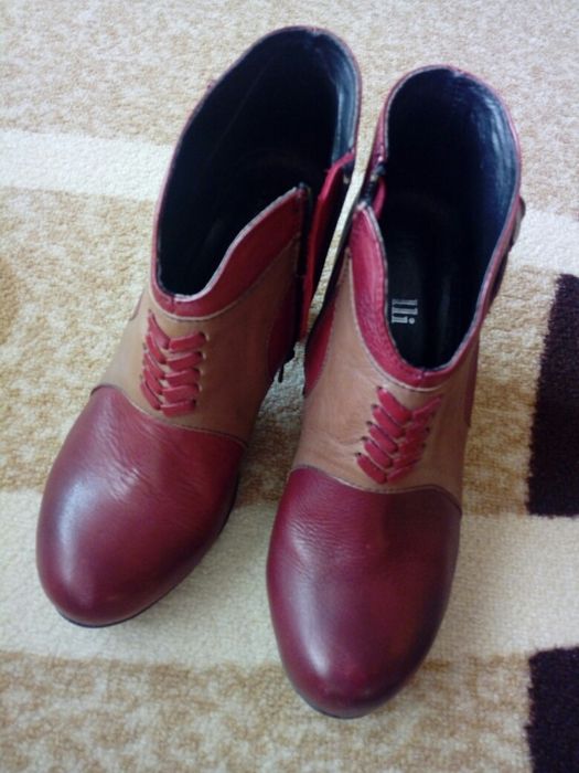 Дамски боти бордо