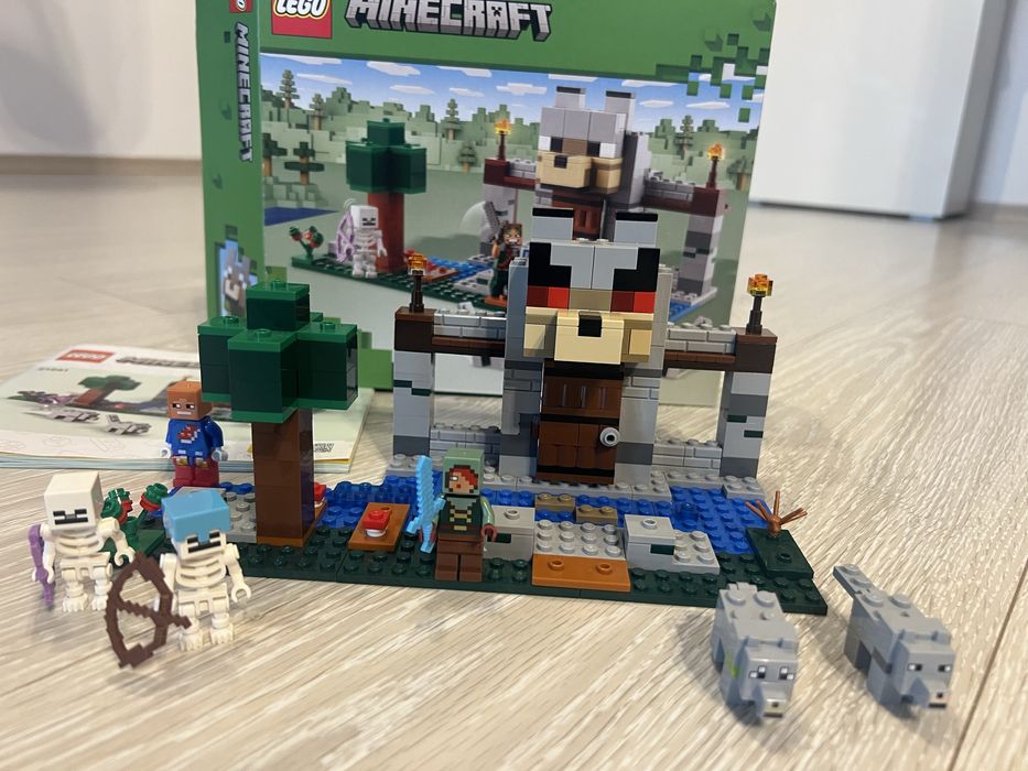 Lego minecraft Fortareata Lupilor
