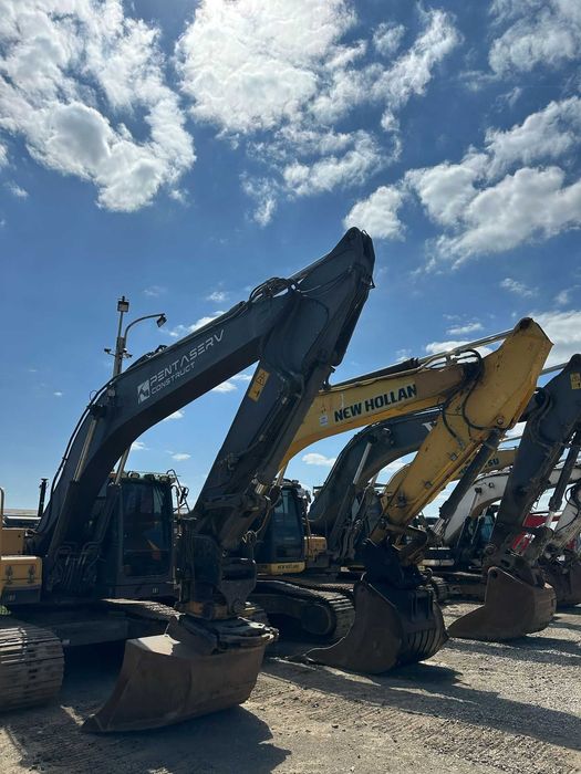 Excavator  Caterpilar