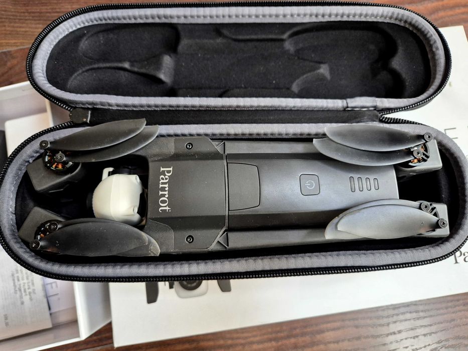 4К дрон Parrot Anafi