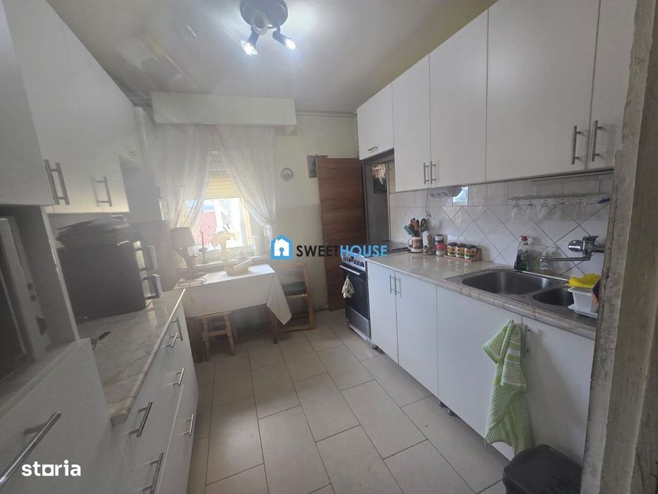 Apartament cu 3 camere de vanzare central in Fagaras