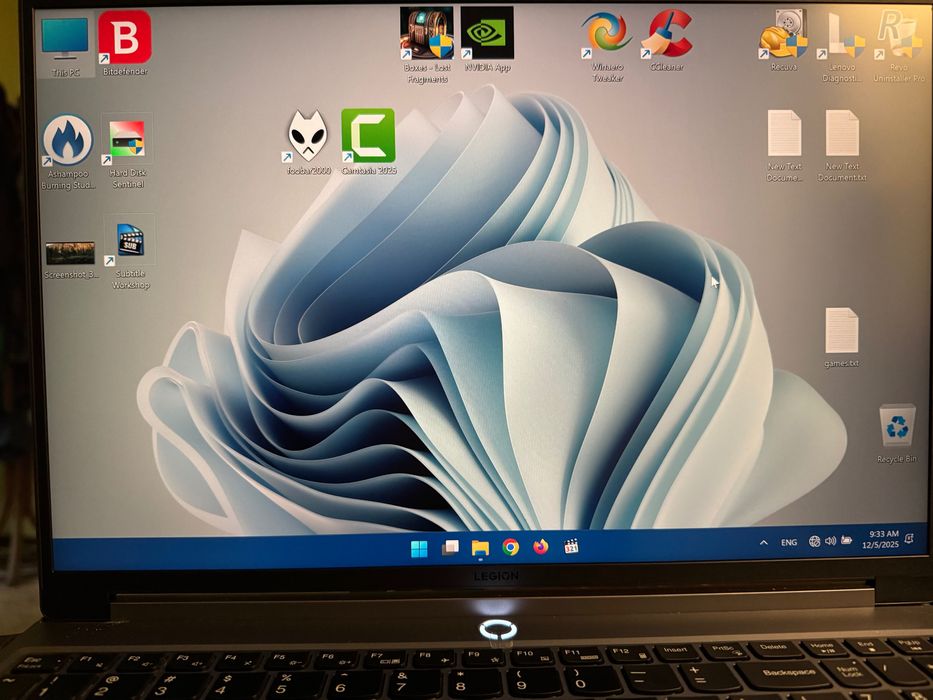 Lenovo Legion 5 16IRX9