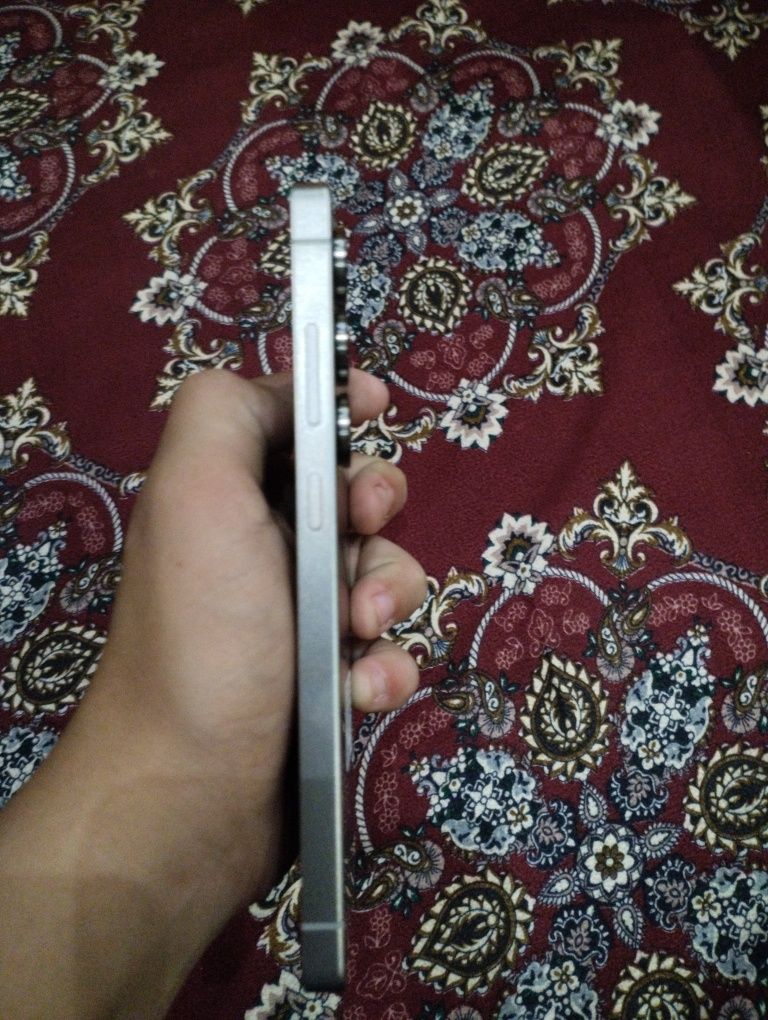 Samsung S 25 Ultra 12/256 Yengi