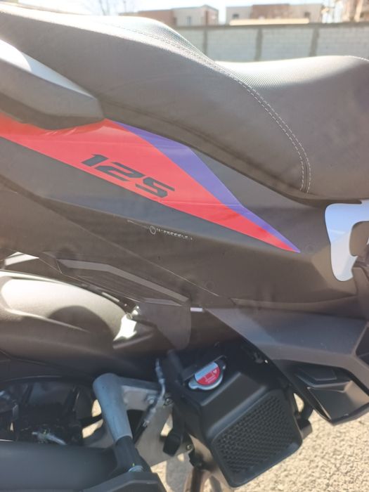 Aprilia SR GT Replica 125 , model 2023 , 3000 km