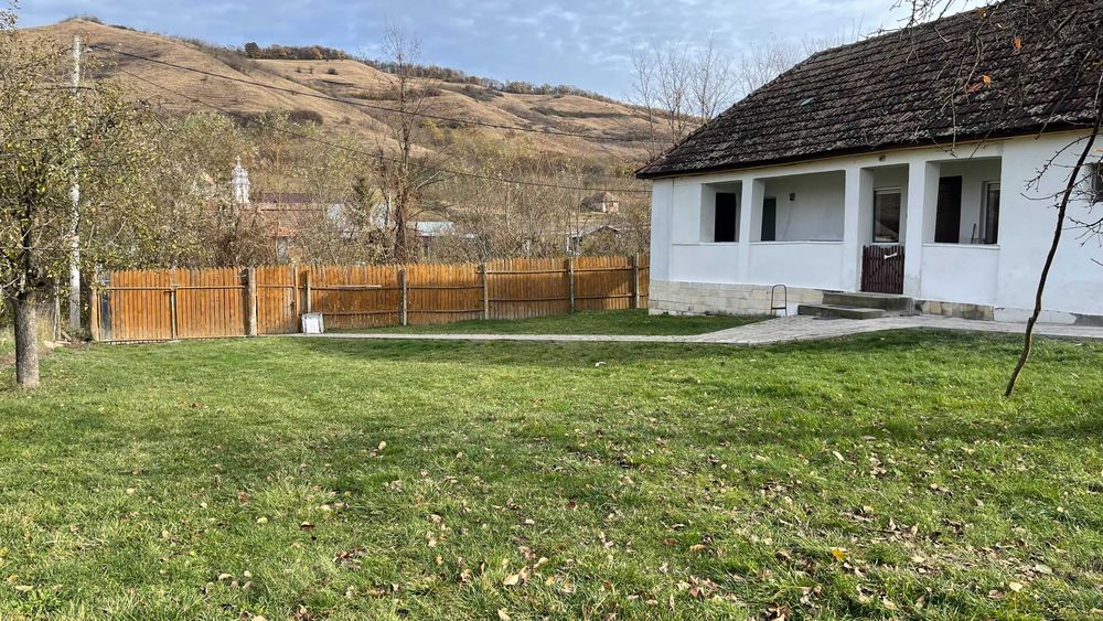 Inchiriez cabana de sarbatori (Craciun si Revelion)