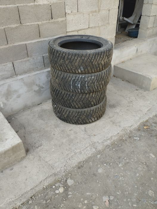 Зимняя резина шипованная 235/60/18