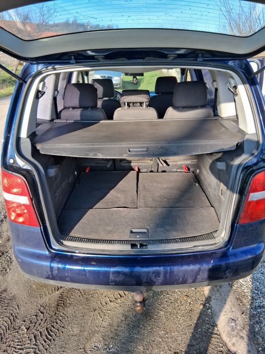 Vând touran 1.9 tdi
